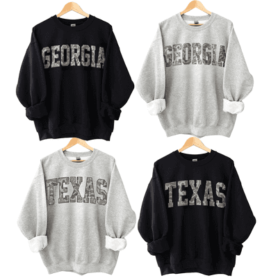 Sudadera con Capucha Camo con Nombre del Estado, Camiseta Universitaria con Nombre del Estado, Hoodie Varsity Camuflaje del Estado,camo state sweatshirt, state college varsity tee, varsity camouflage hoodie, state pride apparel, college spirit wear, camo varsity shirt, state name hoodie