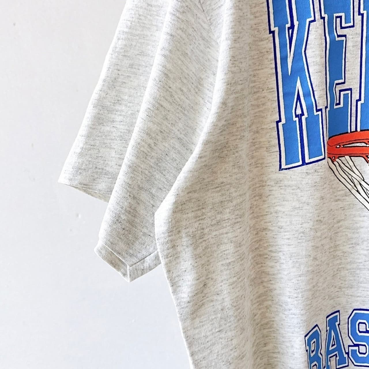 90s Kentucky UK Wildcats NCAA Basketball Fan T-Shirt – image 4, Kentucky Wildcats Tee, Kentucky Wildcats Merch, Kentucky Wildcats Shirt, Kentucky Wildcats Sweatshirt, Kentucky Wildcats Hoodie, Kentucky Wildcats Clothes