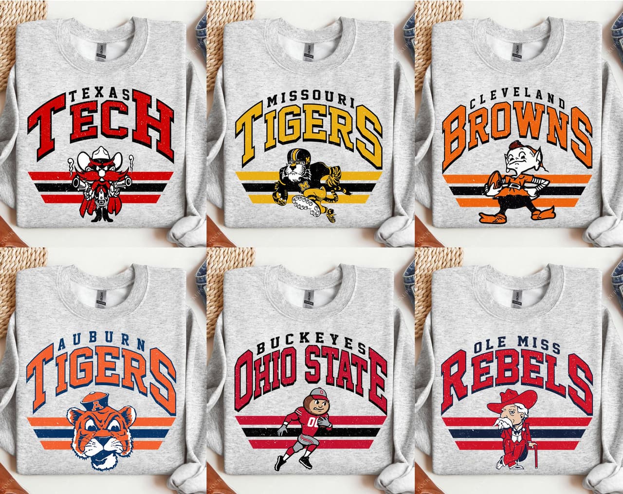 Todos los Equipos Vintage Universitaria NCAA Mascota Sudadera, Vintage Hoodie, Todos los Equiposs NCAA Clásico T-Camiseta, Comfort Color – image 2, Vintage College Tee, NCAA T-Shirt, Alabama Crimson Tide tshirt, Ohio State Buckeyes tshirt, Texas Longhorns tshirt, Georgia Bulldogs tshirt, Michigan Wolverines tshirt