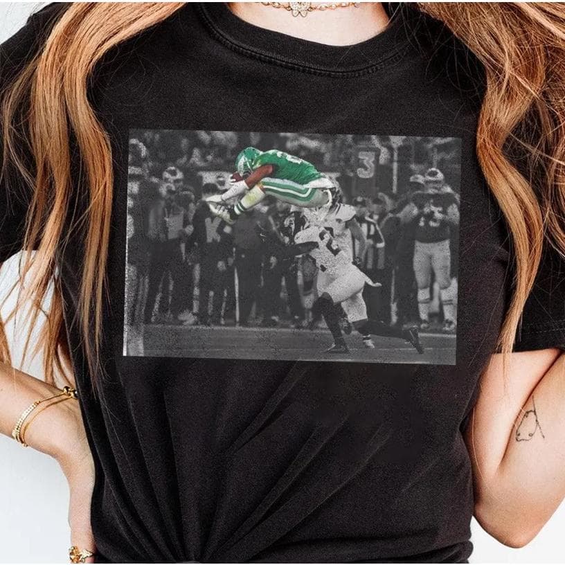 Sudadera Barkley No-Look Hurdle Philadelphia Football Kelly Green – image 3, Philadelphia Eagles Tee, jalen hurts shirsey, philadelphia eagles merch, eagles sweatshirt, philadelphia eagles sweatshirt, eagles hooded sweatshirt, eagles shirt