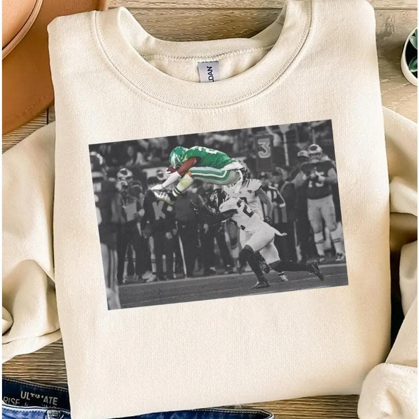 Sudadera Barkley No-Look Hurdle Philadelphia Football Kelly Green – image 2, Philadelphia Eagles Tee, jalen hurts shirsey, philadelphia eagles merch, eagles sweatshirt, philadelphia eagles sweatshirt, eagles hooded sweatshirt, eagles shirt