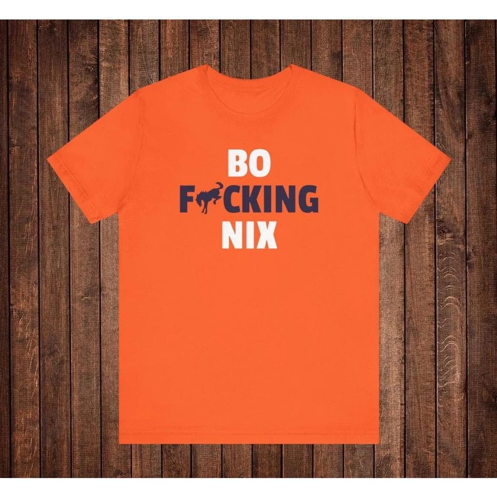 Camiseta de Bo Nix para el día de juego de fútbol de Denver, regalo perfecto para los fanáticos de Denver – image 1, Bo Nix Tee, Bo Nix Merch, Bo Nix Shirt, Bo Nix Sweatshirt, Bo Nix Hoodie, Bo Nix Clothes