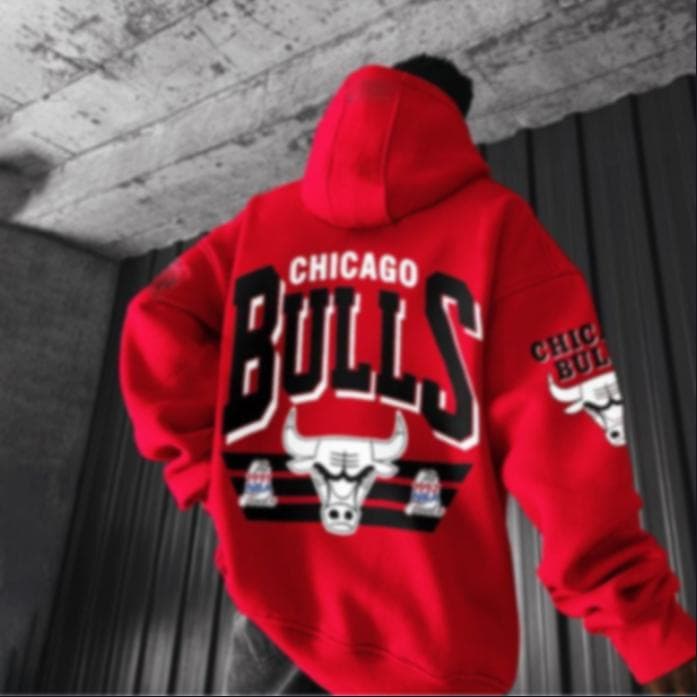 Sudadera Chicago Bulls: Regalo para Fan de Baloncesto y Deportes, Unisex – image 1, Chicago Bulls Tee, Chicago Bulls Merch, Chicago Bulls Shirt, Chicago Bulls Sweatshirt, Chicago Bulls Hoodie, Chicago Bulls Clothes