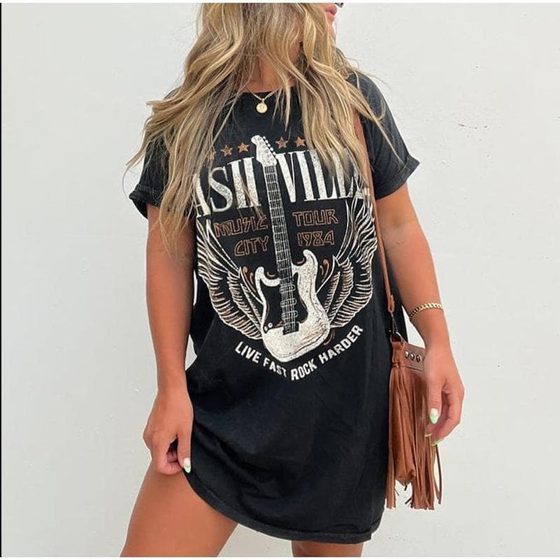 Cómodo Vestido Camiseta Gildan con Estampado de Guitarra Nashville - Estilo Western – image 1, Nashville Guitar Tee, Nashville Guitar Merch, Nashville Guitar Shirt, Nashville Guitar Sweatshirt, Nashville Guitar Hoodie, Nashville Guitar Clothes