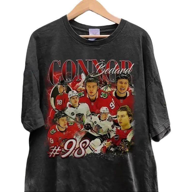 Connor Bedard Chicago Blackhawks Hockey Camiseta, Hoodie, Sudadera Regalo – image 1, Chicago Blackhawks Tee, Chicago Blackhawks Merch, Chicago Blackhawks Shirt, Chicago Blackhawks Sweatshirt, Chicago Blackhawks Hoodie, Chicago Blackhawks Clothes
