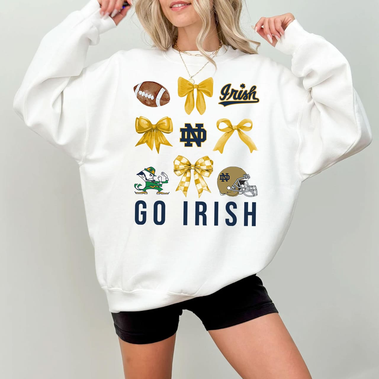 Camiseta Coquette Notre Dame Fighting Irish NCAA Fútbol Retro Regalo – image 2, Notre Dame Fighting Irish Tee, Notre Dame Fighting Irish Merch, Notre Dame Fighting Irish Shirt, Notre Dame Fighting Irish Sweatshirt, Notre Dame Fighting Irish Hoodie, Notre Dame Fighting Irish Clothes