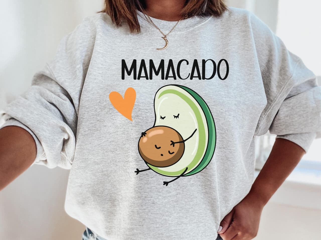 Sudadera de aguacate para anuncio de embarazo de otoño, regalo para mamá primeriza – image 2, Fall Avocado Pregnancy Announcement Tee, Fall Avocado Pregnancy Announcement Merch, Fall Avocado Pregnancy Announcement Shirt, Fall Avocado Pregnancy Announcement Sweatshirt, Fall Avocado Pregnancy Announcement Hoodie, Fall Avocado Pregnancy Announcement Clothes