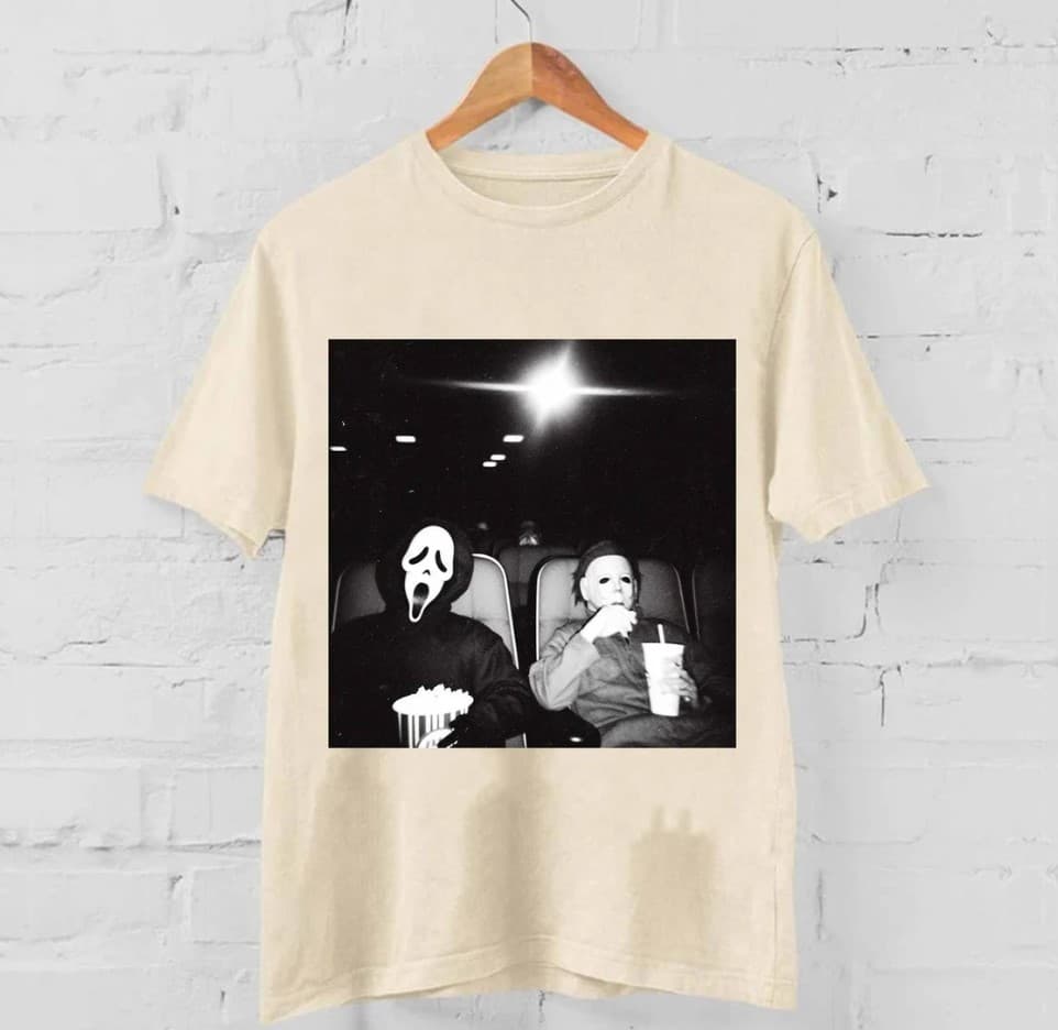 Camiseta de Fans del Terror Michael Myers y Ghostface para Halloween – image 3, Michael Myers Tee, Michael Myers Merch, Michael Myers Shirt, Michael Myers Sweatshirt, Michael Myers Hoodie, Michael Myers Clothes
