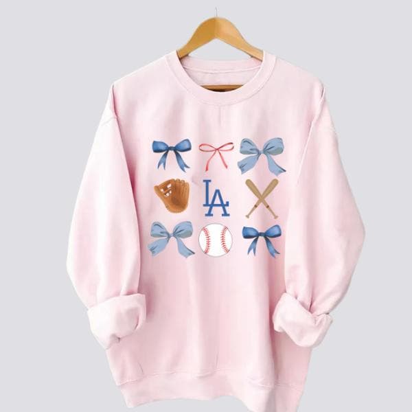 Camiseta de béisbol Los Angeles DG con lazos Coquette, Shohei Ohtani Dodgers, diseño trendy – image 2, LA Dodgers Tee, LA Dodgers Shirt, LA Dodgers Sweatshirt, LA Dodgers Hoodie, LA Dodgers Clothes