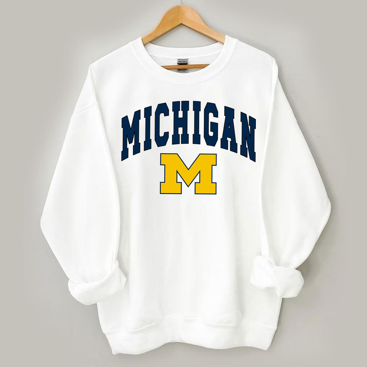 Michigan Wolverines NCAA Football Basketball Camiseta Gráfica Vintage – image 2, Michigan Wolverines Tee, michigan wolverines shirt, michigan wolverines sweatshirt, michigan wolverines hoodie