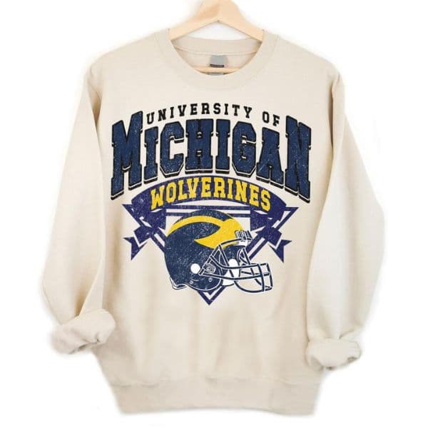 Michigan Wolverines Unisex Vintage NCAA Football: Sudadera, Camiseta, Sudadera con Capucha – image 1, Michigan Wolverines Tee, michigan wolverines shirt, michigan wolverines sweatshirt, michigan wolverines hoodie