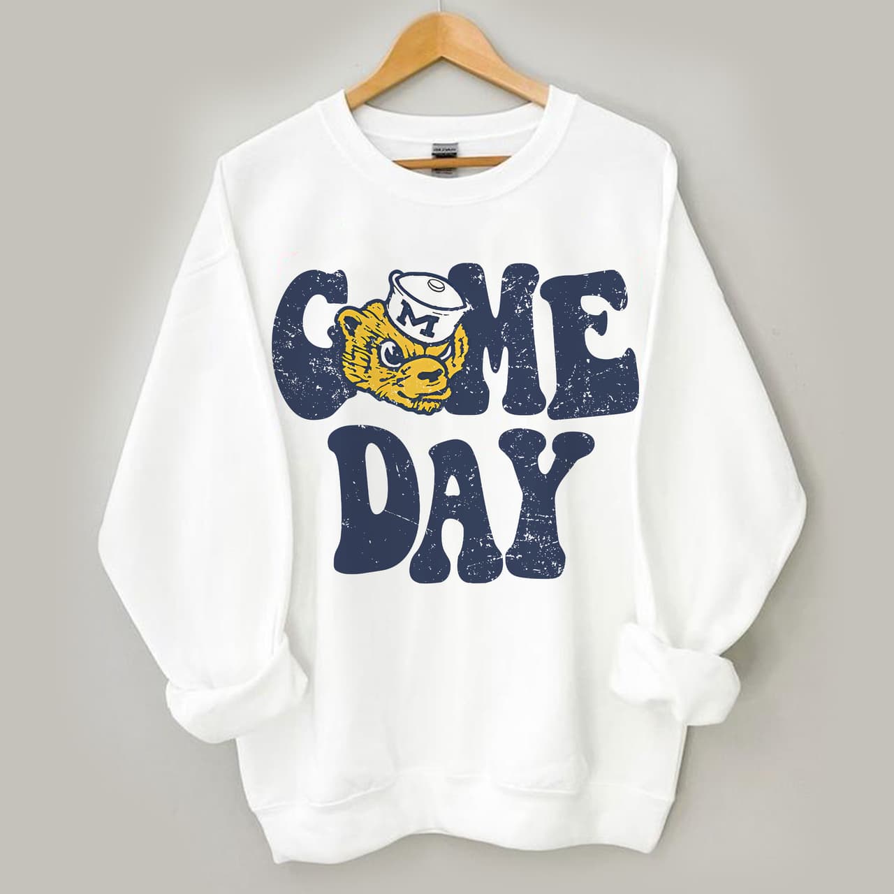 Sudadera Vintage NCAA Gameday Michigan Wolverines University of Michigan – image 3, Michigan Wolverines Tee, michigan wolverines shirt, michigan wolverines sweatshirt, michigan wolverines hoodie