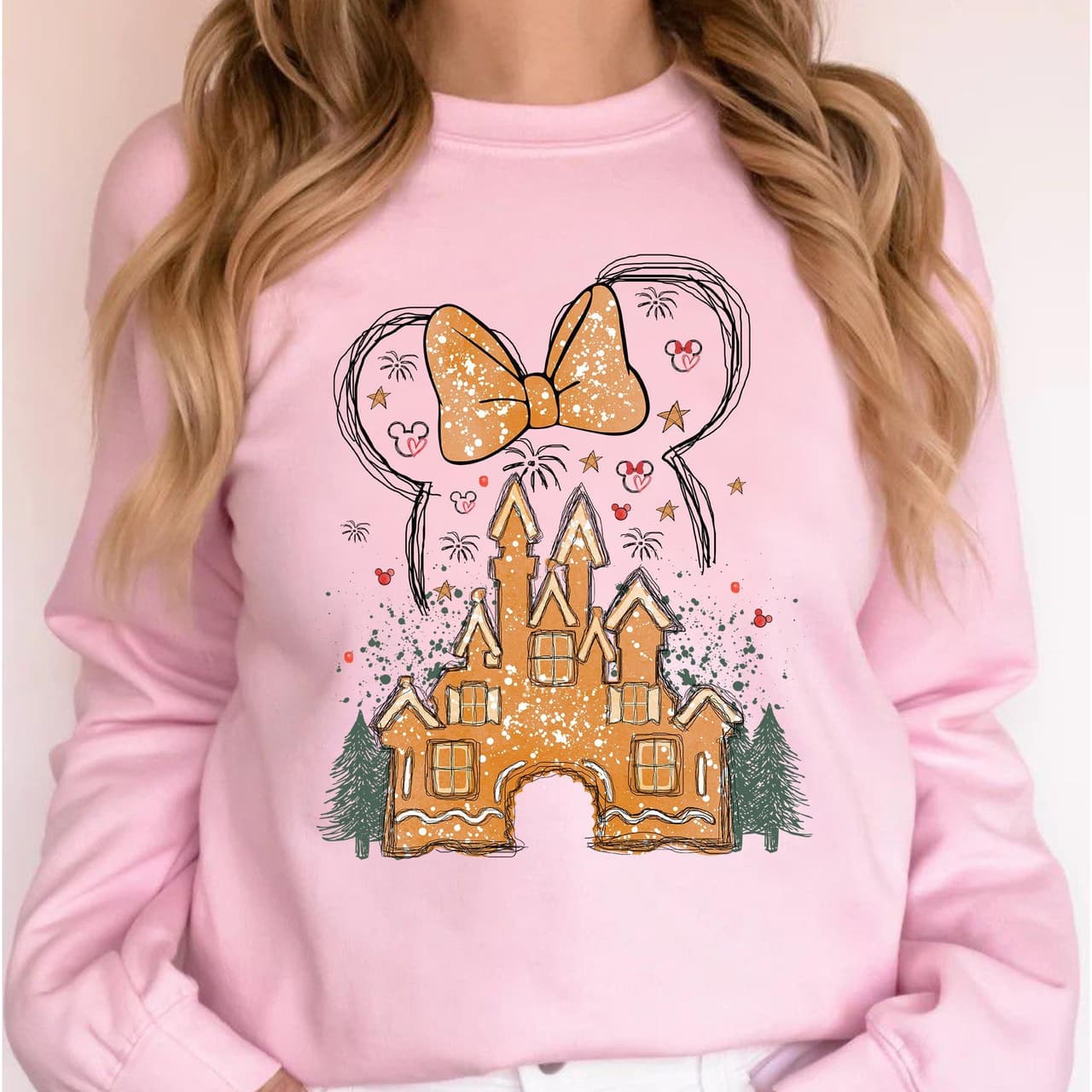 Sudadera de Navidad Minniie Gingerbread Castle | Girls Trip – image 4, Minniie Gingerbread Castle Tee, Minniie Gingerbread Castle Merch, Minniie Gingerbread Castle Shirt, Minniie Gingerbread Castle Sweatshirt, Minniie Gingerbread Castle Hoodie, Minniie Gingerbread Castle Clothes