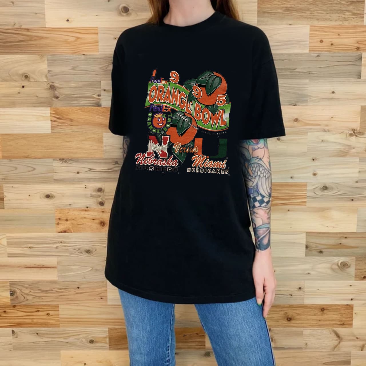 NCAA Miami Hurricanes Vs Nebraska Orange Bowl 1995 T-Camiseta, Tournament Champions Sudadera, Championship Final Four Hoodie – image 4, Final four shirts, final four t shirts, final four tee shirts, final 4 shirt, Vintage 90S NCAA Final Four