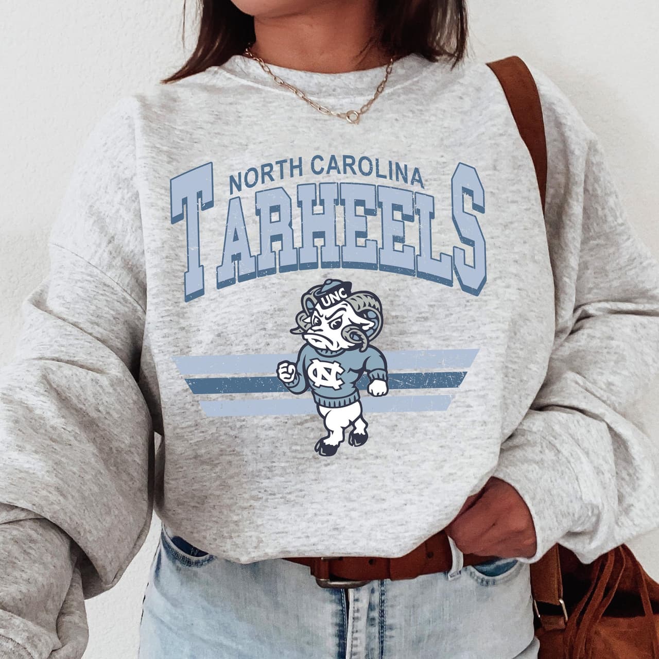 Sudadera Unisex North Carolina Tar Heels Vintage NCAA Football – image 1, North Carolina Tar Heels Tee, tar heels shirt, nc tar heels shirt, tar heels sweatshirt, tar heels hoodie