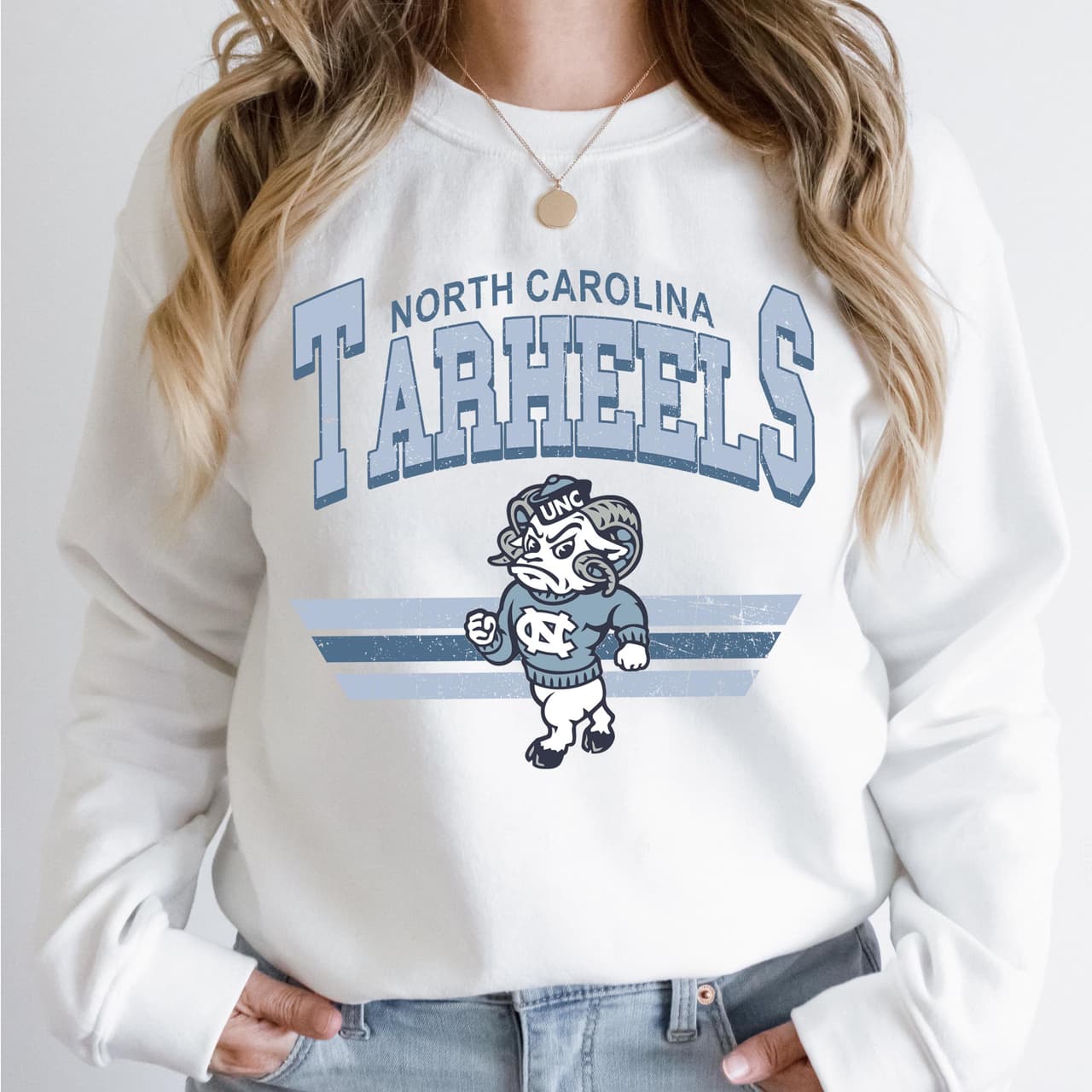 Sudadera Unisex North Carolina Tar Heels Vintage NCAA Football – image 2, North Carolina Tar Heels Tee, tar heels shirt, nc tar heels shirt, tar heels sweatshirt, tar heels hoodie