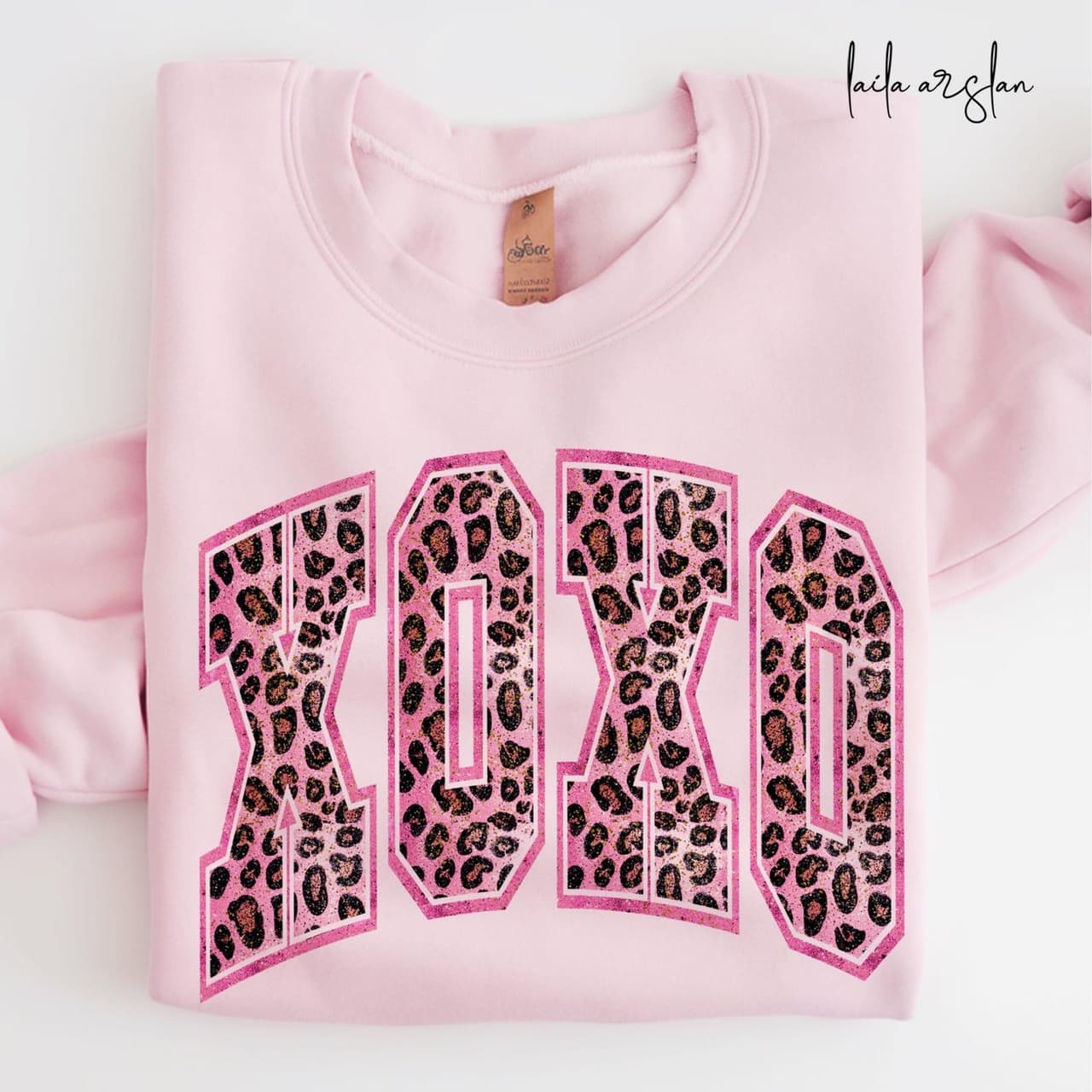 Sudadera con Capucha, Sudadera y Camiseta XOXO Leopardo Brillo Rosa San Valentín – image 3, XOXO Tee, XOXO Merch, XOXO Shirt, XOXO Sweatshirt, XOXO Hoodie, XOXO Clothes