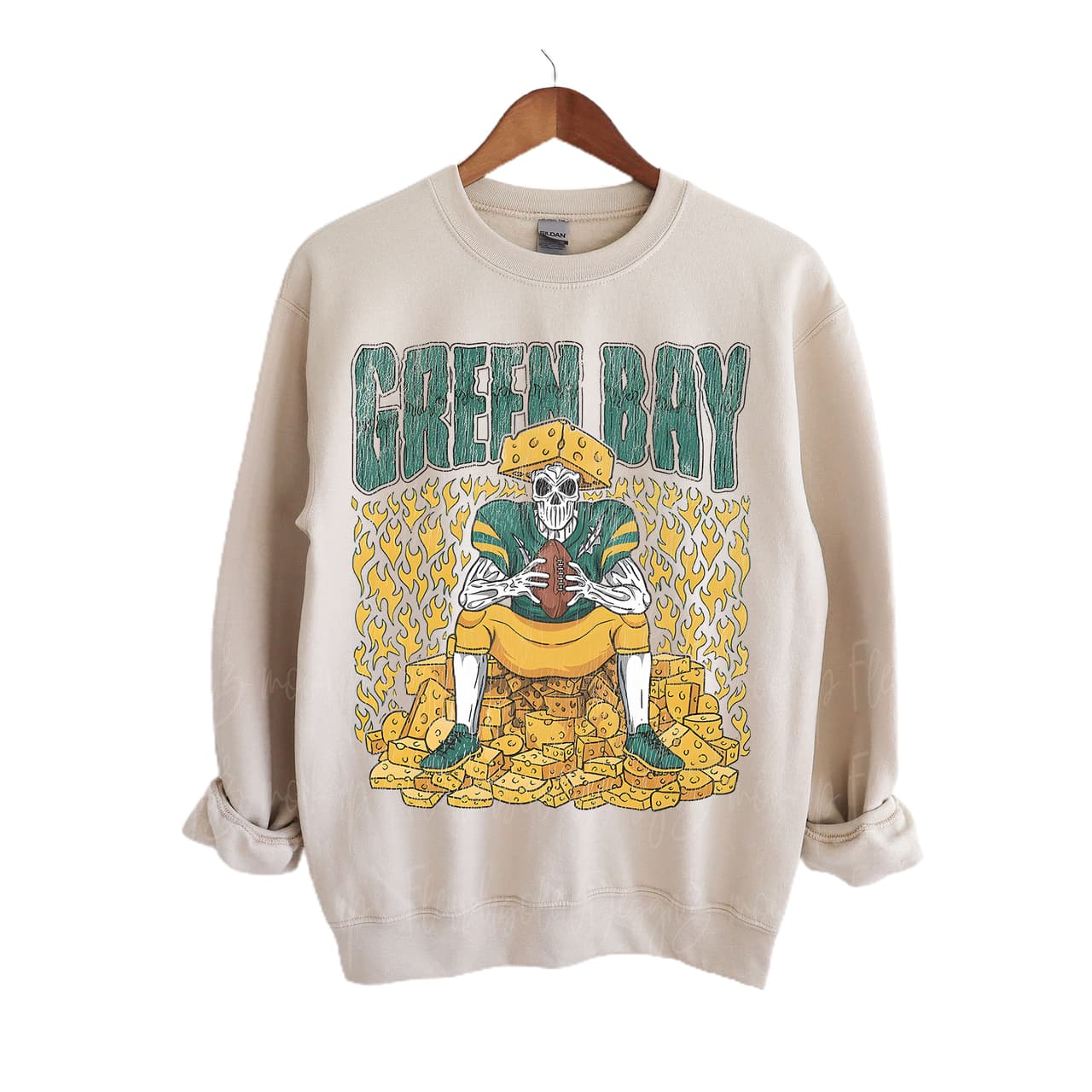 Sudadera Retro de Fútbol Skeleton Green Bay: Regalo Clásico para Aficionados al Fútbol – image 2, Green Bay Packers Tee, packer hooded sweatshirt, green bay packers shirt, packers shirt, gb packers shirts, green packers shirt, packers football shirt