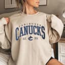 Retro Vancouver Canucks Hockey Sudadera Camiseta Hoodie Comfort Colors 1 small thumbnail