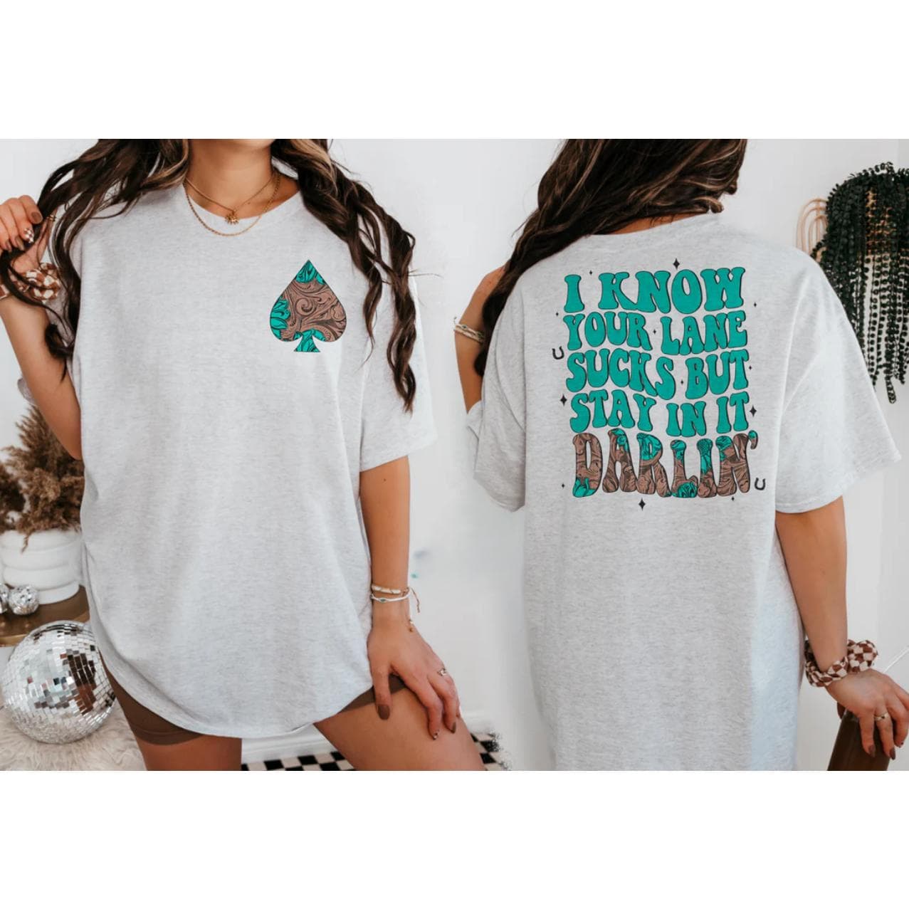 Stay In It Darlin' Camiseta, Sudadera, Hoodies y Tops Western – image 1, Darli Tee, Darli Merch, Darli Shirt, Darli Sweatshirt, Darli Hoodie, Darli Clothes