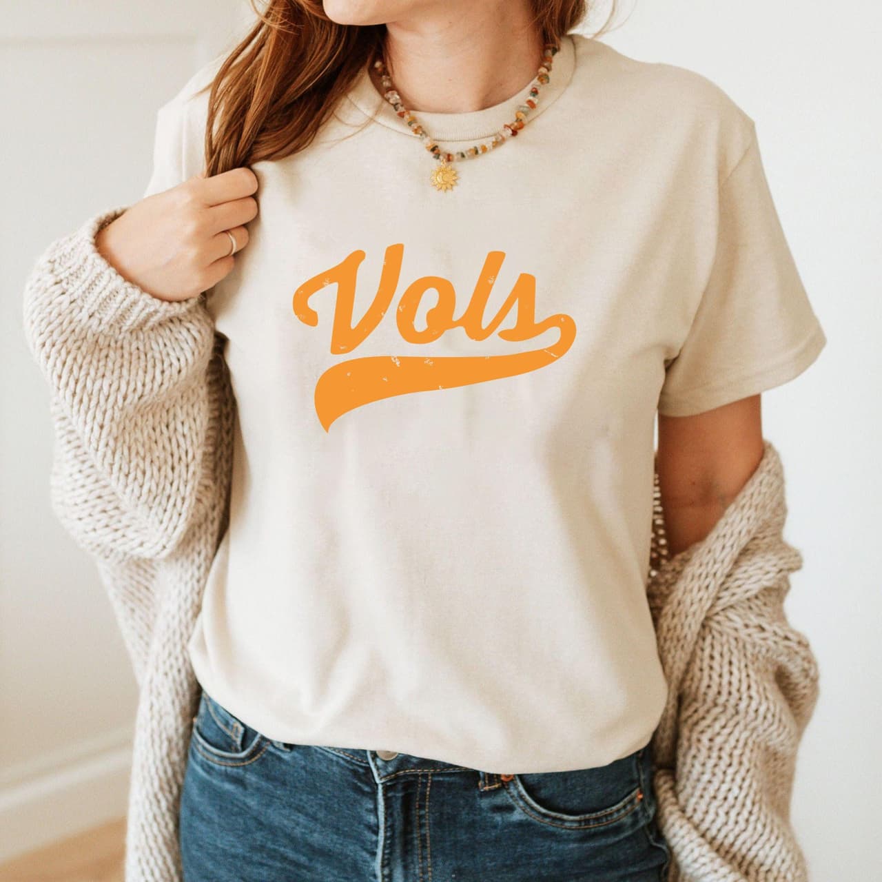 Tennessee Vols Sudadera, Hoodie y Camiseta Estilo Retro Desgastado – image 2, Tennessee Volunteers Tee, tennessee football shirts, vols shirt, tennessee vols t shirt, tennessee football sweatshirt, tennessee volunteers t shirt, tennessee vols tee shirts