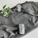 Sudadera Cristiana Suave de Cuello Redondo | Salmo 34 Versículo Bíblico 3 small thumbnail