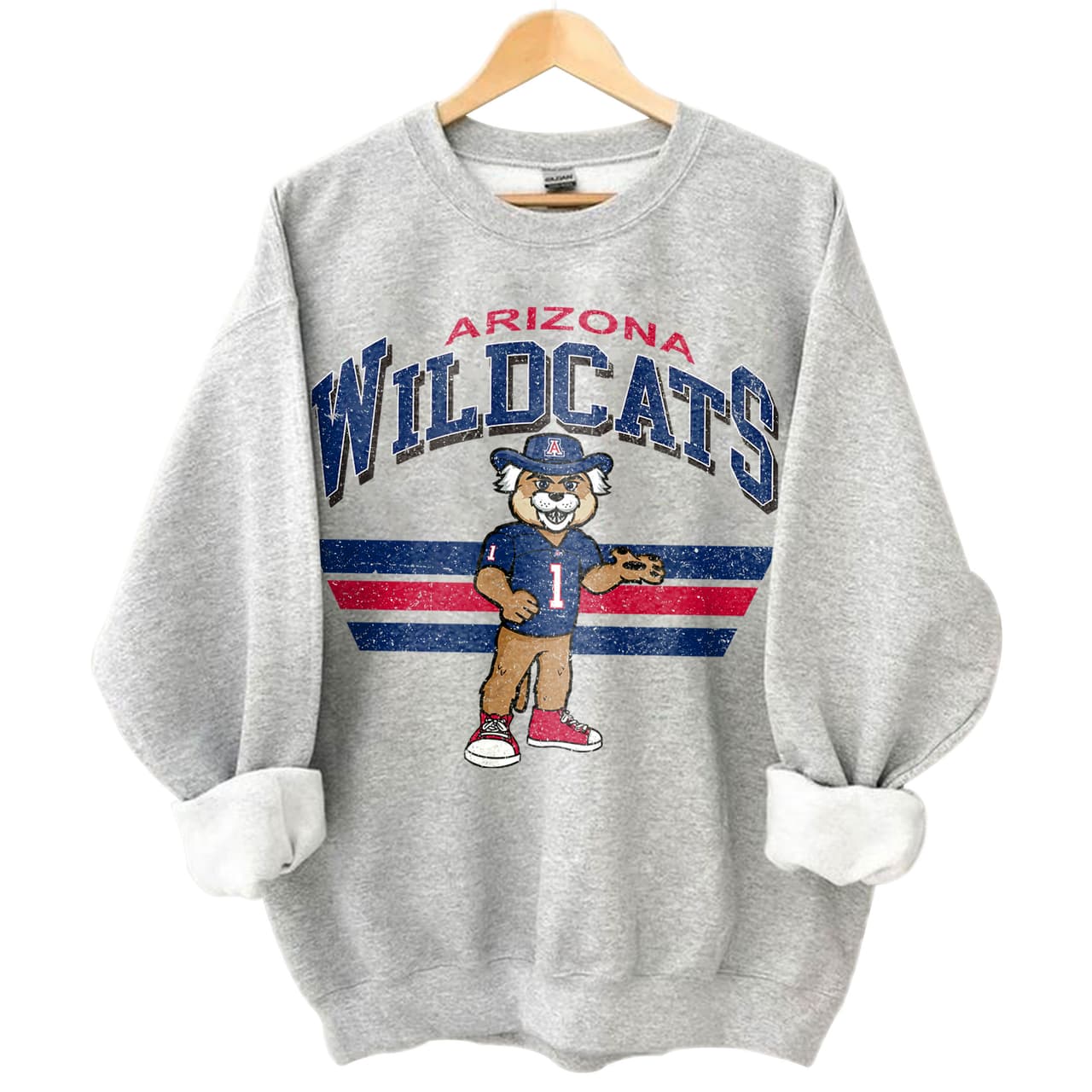 Unisex Arizona Wildcats Vintage NCAA Fútbol Americano Sudadera, Camiseta y Sudadera con Capucha – image 1, Arizona Wildcats Tee, Arizona Wildcats Merch, Arizona Wildcats Shirt, Arizona Wildcats Sweatshirt, Arizona Wildcats Hoodie, Arizona Wildcats Clothes