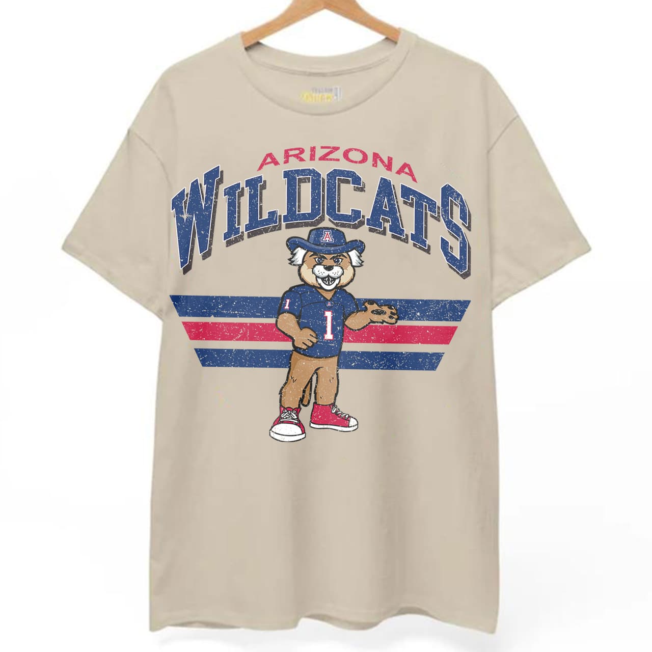 Unisex Arizona Wildcats Vintage NCAA Fútbol Americano Sudadera, Camiseta y Sudadera con Capucha – image 4, Arizona Wildcats Tee, Arizona Wildcats Merch, Arizona Wildcats Shirt, Arizona Wildcats Sweatshirt, Arizona Wildcats Hoodie, Arizona Wildcats Clothes