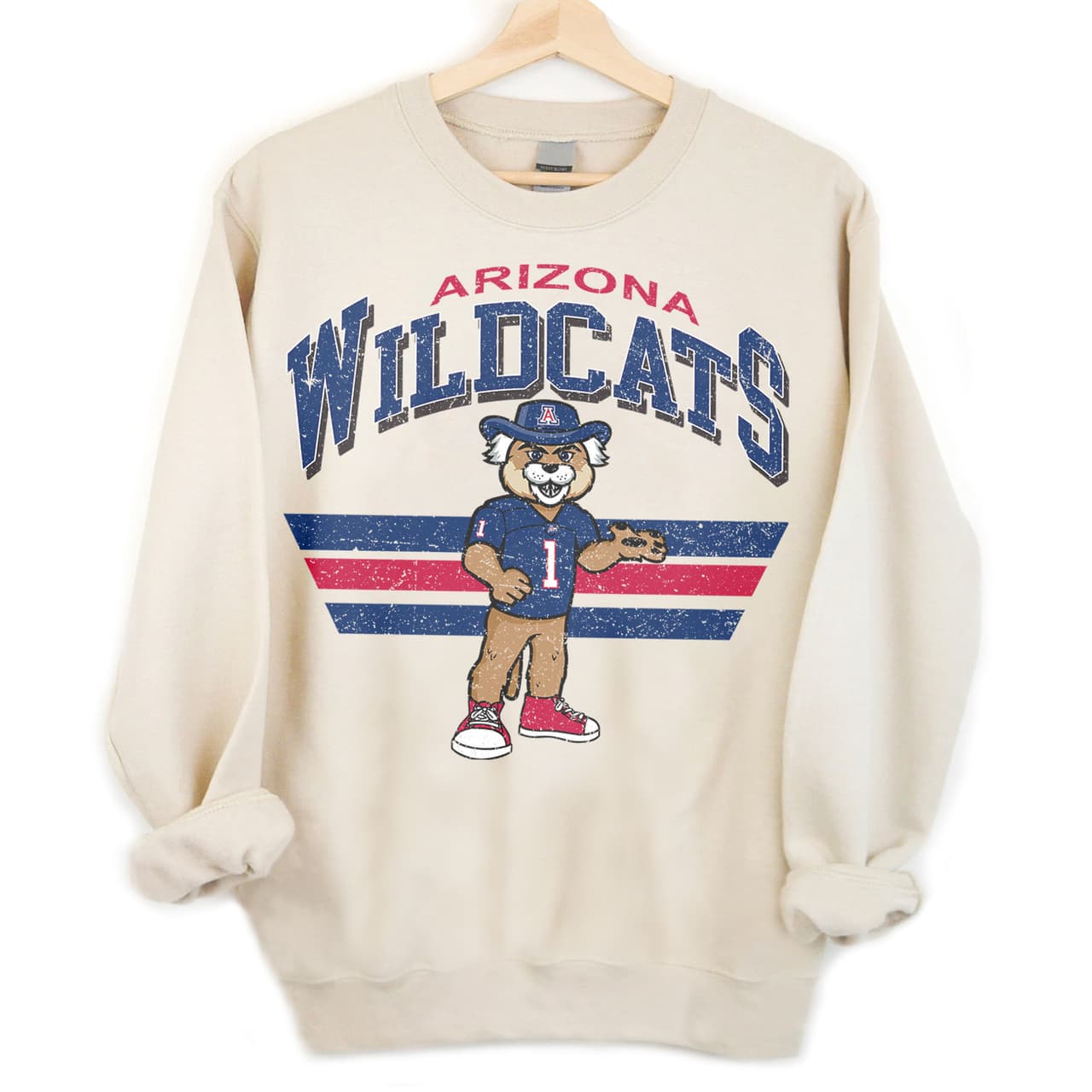 Unisex Arizona Wildcats Vintage NCAA Fútbol Americano Sudadera, Camiseta y Sudadera con Capucha – image 2, Arizona Wildcats Tee, Arizona Wildcats Merch, Arizona Wildcats Shirt, Arizona Wildcats Sweatshirt, Arizona Wildcats Hoodie, Arizona Wildcats Clothes