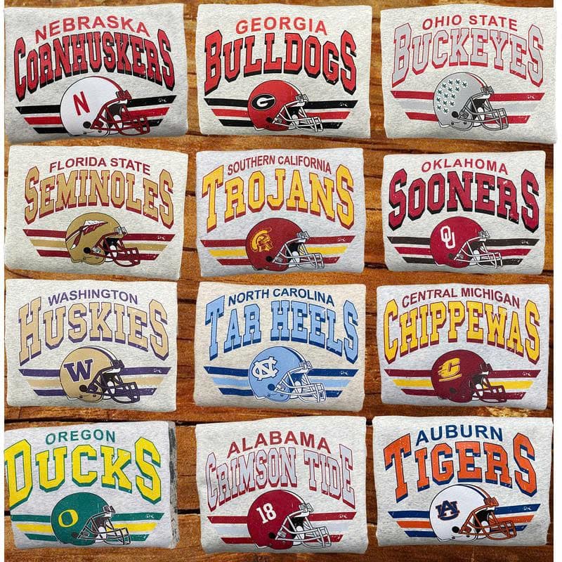 Vintage Todos los Equiposs NCAA Sudadera - Vintage Universitaria NCAA Camiseta - Gif For Fútbol Americano Fan Clásico Hoodie – image 1, Vintage College Tee, NCAA T-Shirt, Alabama Crimson Tide tshirt, Ohio State Buckeyes tshirt, Texas Longhorns tshirt, Georgia Bulldogs tshirt, Michigan Wolverines tshirt