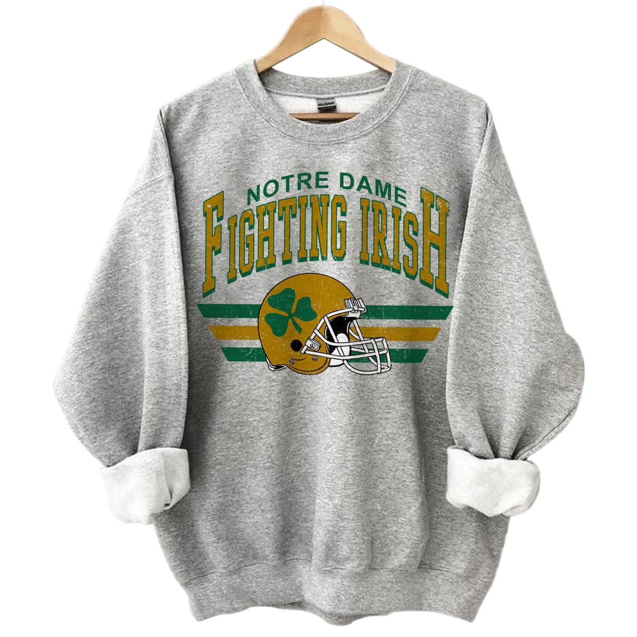 Ropa Vintage NCAA Notre Dame Fighting Irish Fútbol Americano Casco – image 1, Notre Dame Fighting Irish Tee, Notre Dame Fighting Irish Merch, Notre Dame Fighting Irish Shirt, Notre Dame Fighting Irish Sweatshirt, Notre Dame Fighting Irish Hoodie, Notre Dame Fighting Irish Clothes