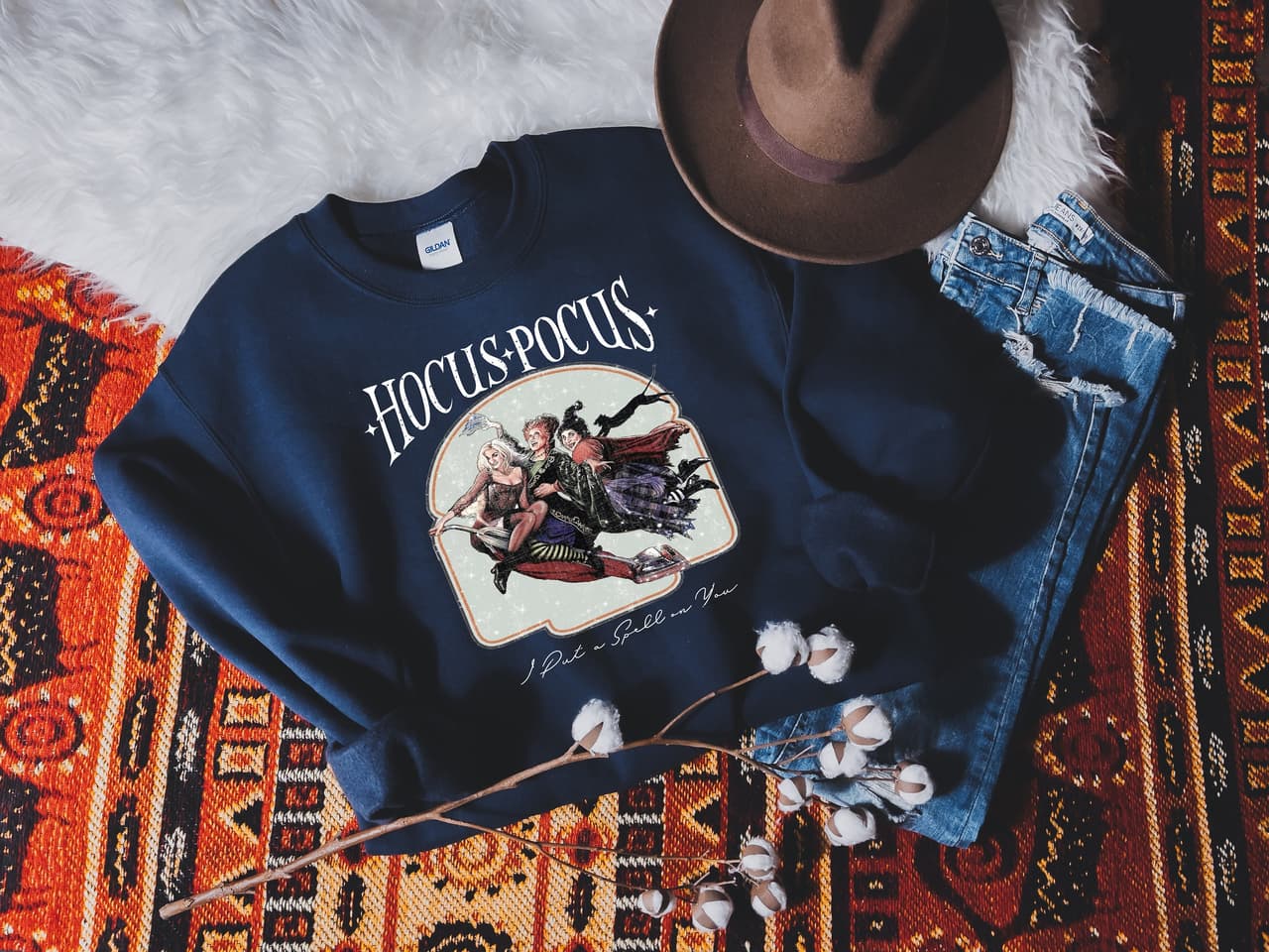 Sudadera Vintage Hocus Pocus, Camiseta de las Hermanas Sanderson, Estilo de Halloween Retro – image 2, Hocus Pocus Tee, hocus pocus merch, Hocus Pocus Shirt, Hocus Pocus Sweatshirt, Hocus Pocus Hoodie, Hocus Pocus Clothes