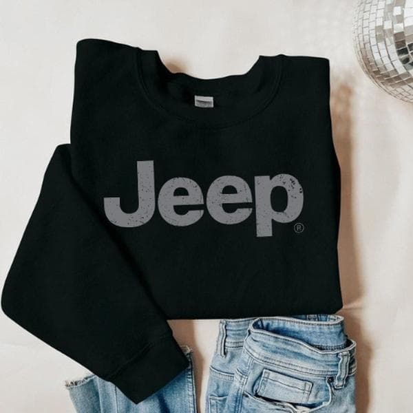 Camiseta, Sudadera y Sudadera con Capucha Jeep Vintage con Logo Desgastado para Hombre – image 1, Jeep Tee, Jeep Merch, Jeep Shirt, Jeep Sweatshirt, Jeep Hoodie, Jeep Clothes
