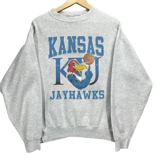 Sudadera Vintage KU Jayhawks Basketball NCAA Retro Unisex Algodón – image 1, KU Jayhawks Tee, KU Jayhawks Merch, KU Jayhawks Shirt, KU Jayhawks Sweatshirt, KU Jayhawks Hoodie, KU Jayhawks Clothes