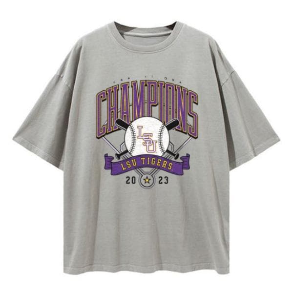 Camiseta Vintage LSU Tigers Béisbol - Regalo Fan NCAA Champs 2023 – image 3, LSU Tigers Tee, LSU Tigers Merch, LSU Tigers Shirt, LSU Tigers Sweatshirt, LSU Tigers Hoodie, LSU Tigers Clothes