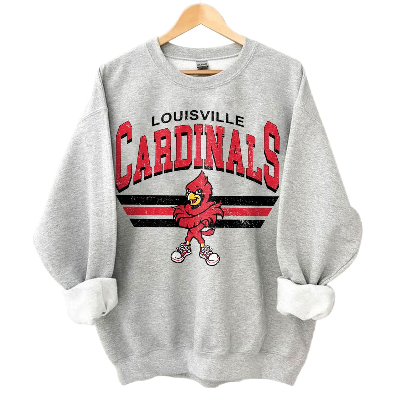 Vintage NCAA Louisville Team Camiseta, Suéter, Sudadera, Regalo – image 1, Louisville Cardinals Tee, Louisville Cardinals Merch, Louisville Cardinals Shirt, Louisville Cardinals Sweatshirt, Louisville Cardinals Hoodie, Louisville Cardinals Clothes