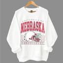 Sudadera Vintage Nebraska Cornhuskers NCAA - Regalo para Fan de Fútbol 3 small thumbnail
