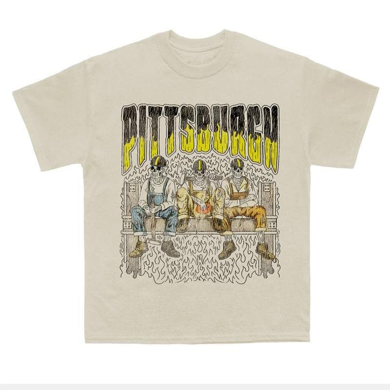 Vintage Pittsburgh Steelers Deadman Camiseta Gráfica y Hoodie – image 1, Pittsburgh Steelers Tee, pittsburgh steelers hooded sweatshirt, steelers shirts, steelers t shirt, pittsburgh steelers t shirts, pittsburgh steeler gear, steelers tee shirts