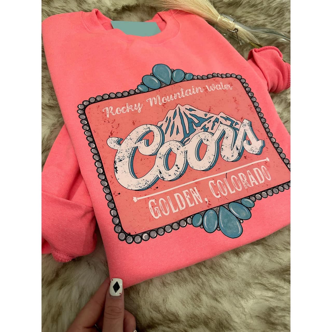 Camiseta Pulóver Occidental: Rocky Mtn Water, Cerveza, Tallas Grandes – image 2, Coors Tee, Coors Merch, Coors Shirt, Coors Sweatshirt, Coors Hoodie, Coors Clothes