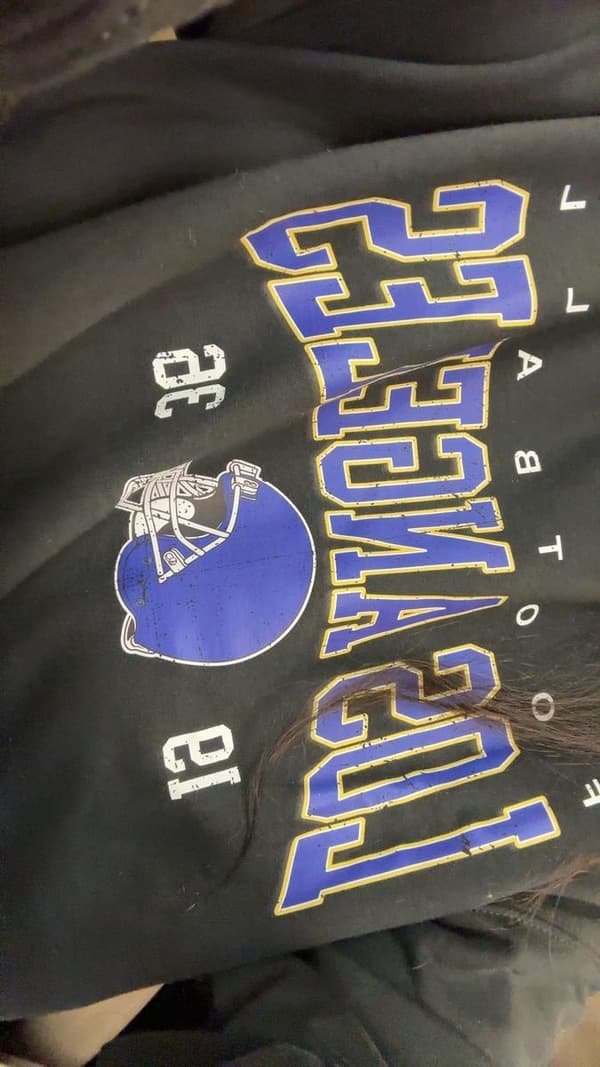 Seattle Lee added a photo of their purchase