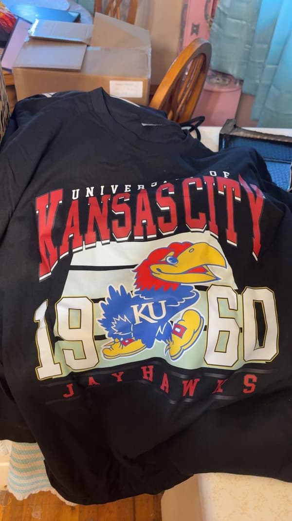 Porter added a photo of their purchase