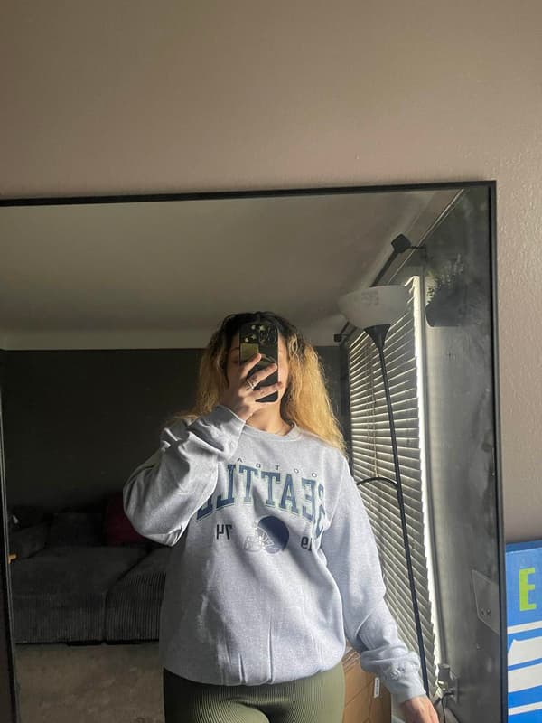 Lauradsnycxkad added a photo of their purchase